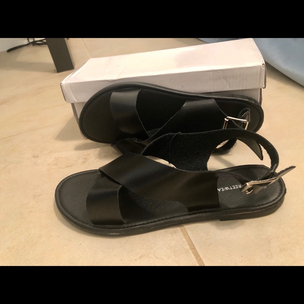 Charlotte Russe | Cross Band Black Sandals